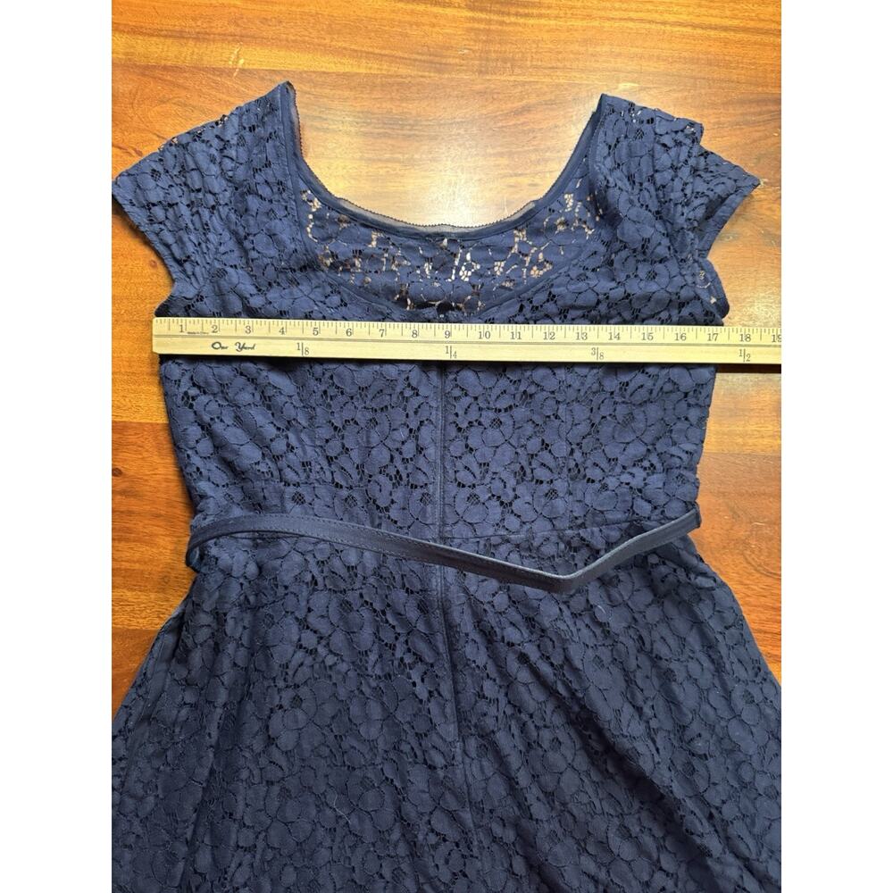 WHBM Womens Navy Lace Overlay Sleeveless Belted Fit Flare Dress Sz 10 - Picture 4 of 8
